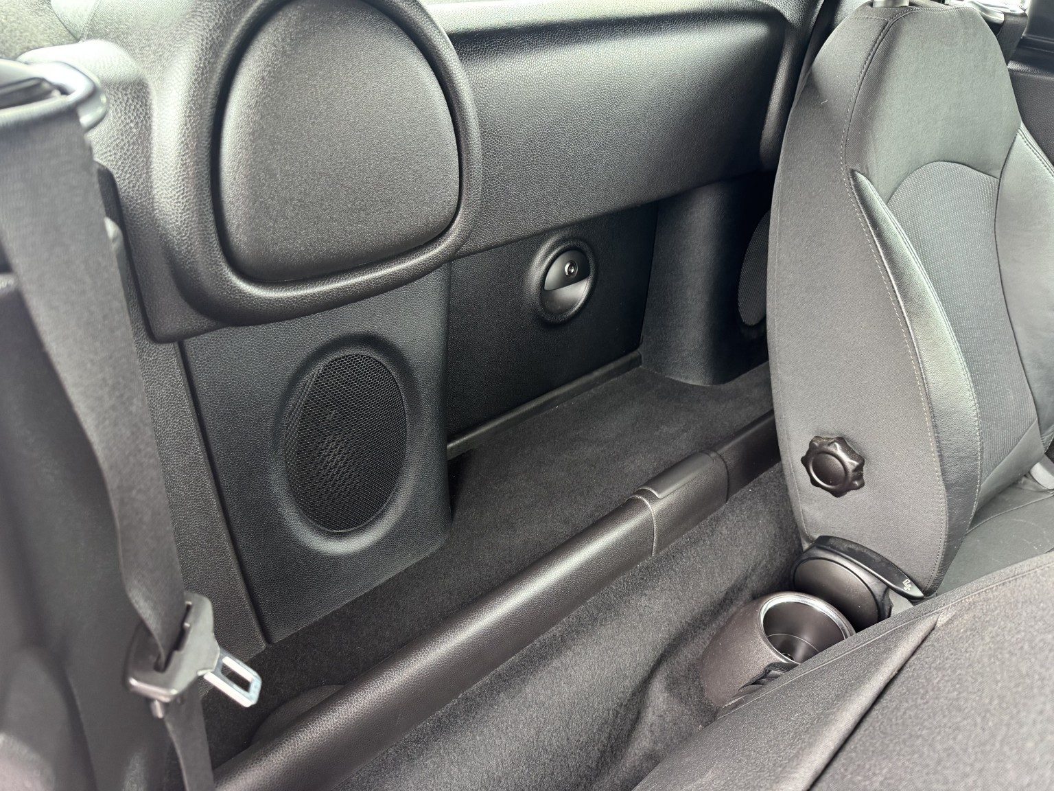 Mini Coupe - Image 17