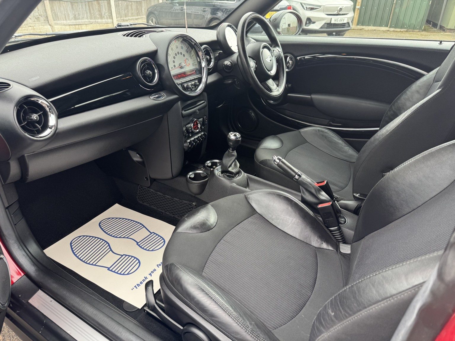 Mini Coupe - Image 18