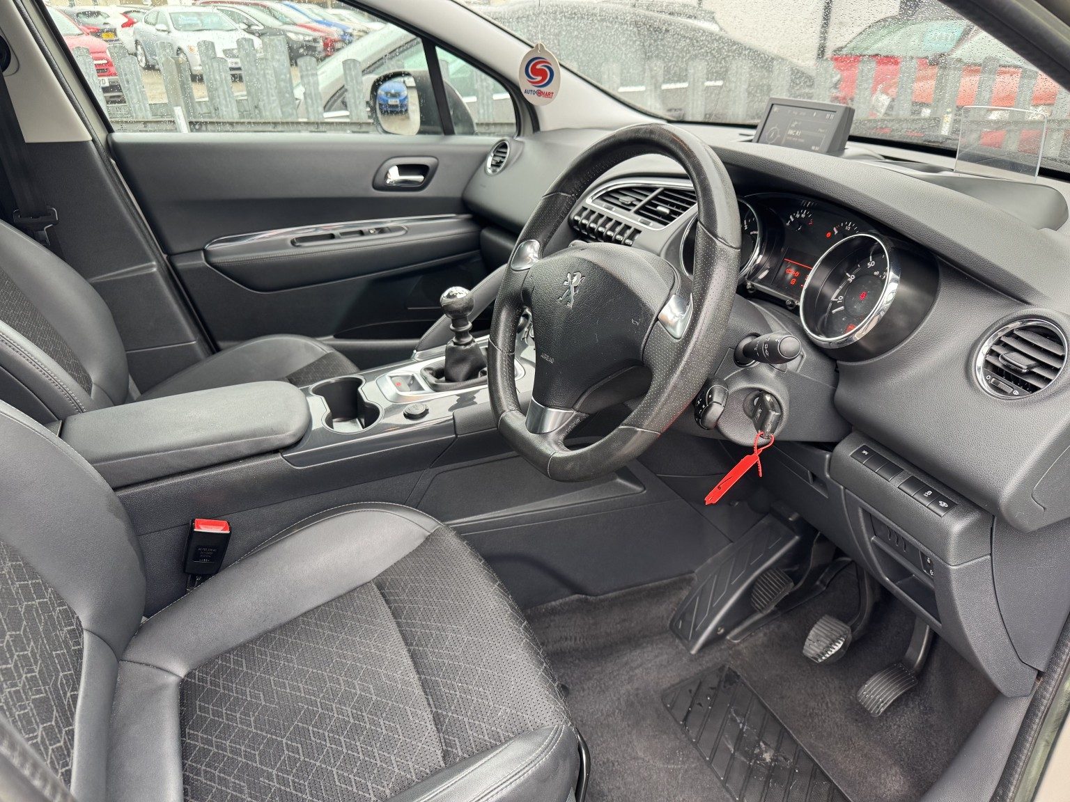 Peugeot 3008 - Image 17