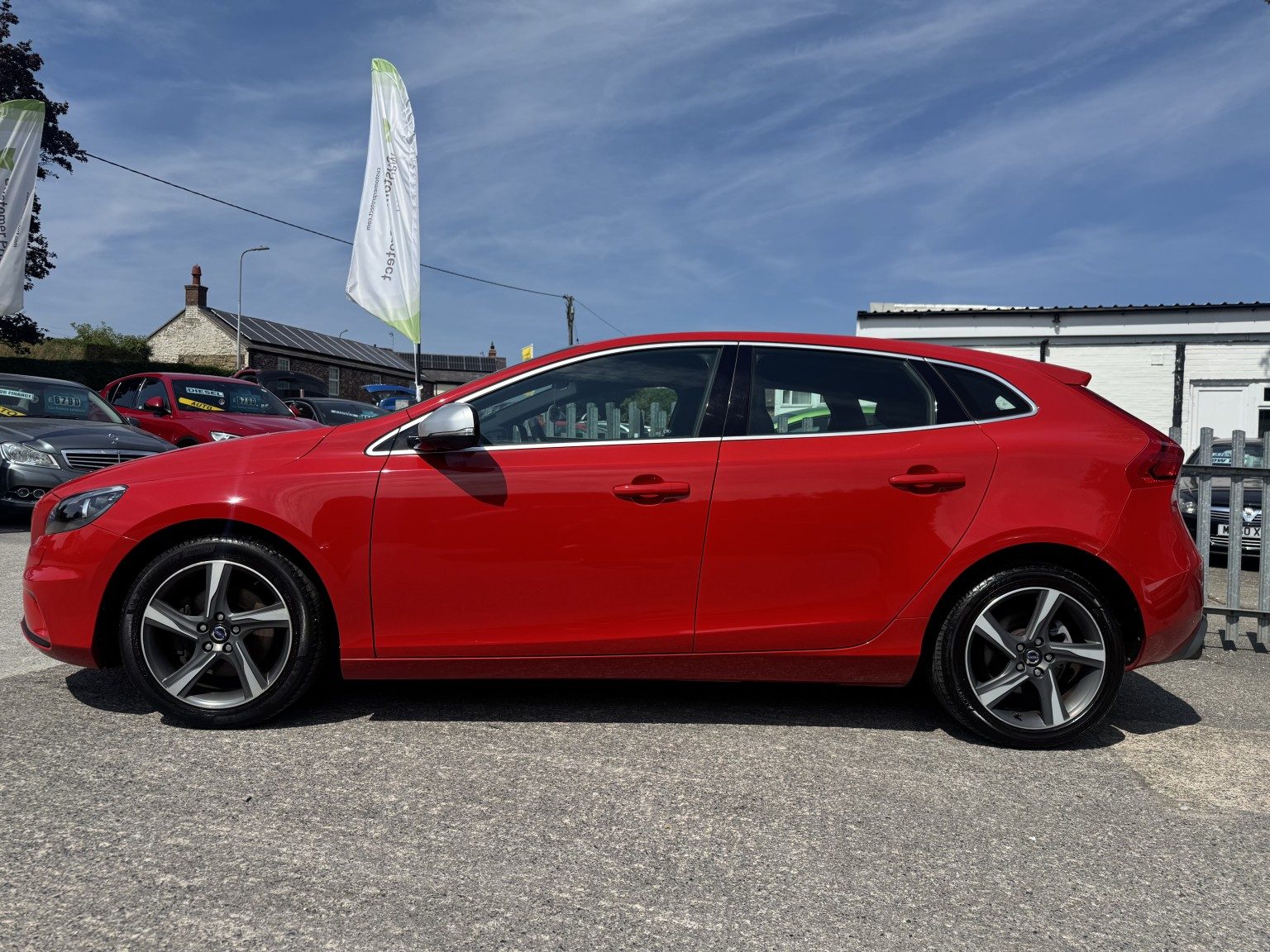 Volvo V40 - Image 5