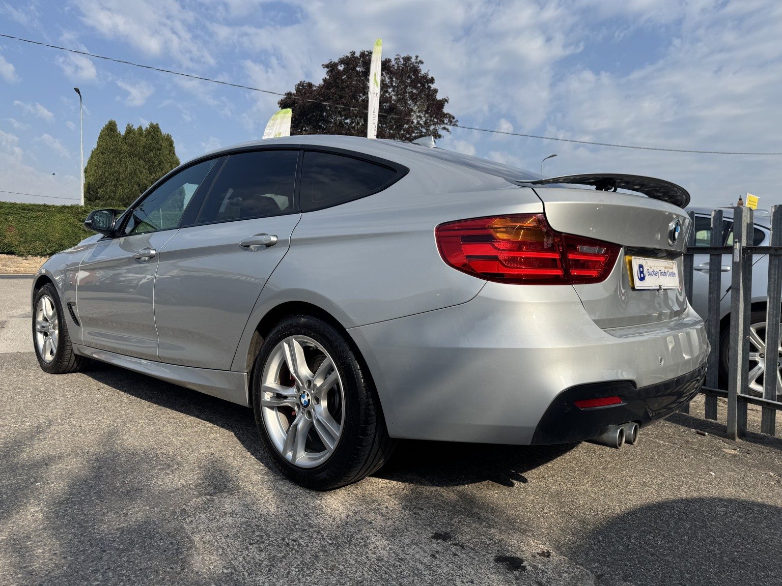 Bmw 3 Series Gran Turismo - Image 13