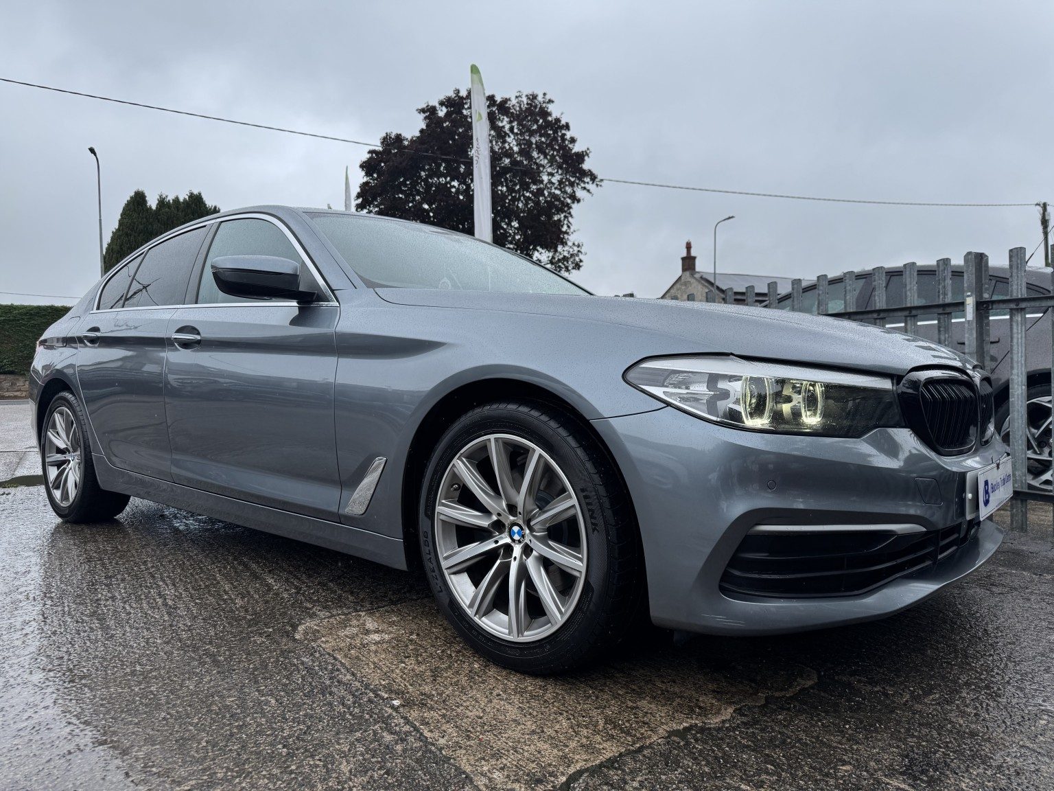Bmw 5 Series - Image 9