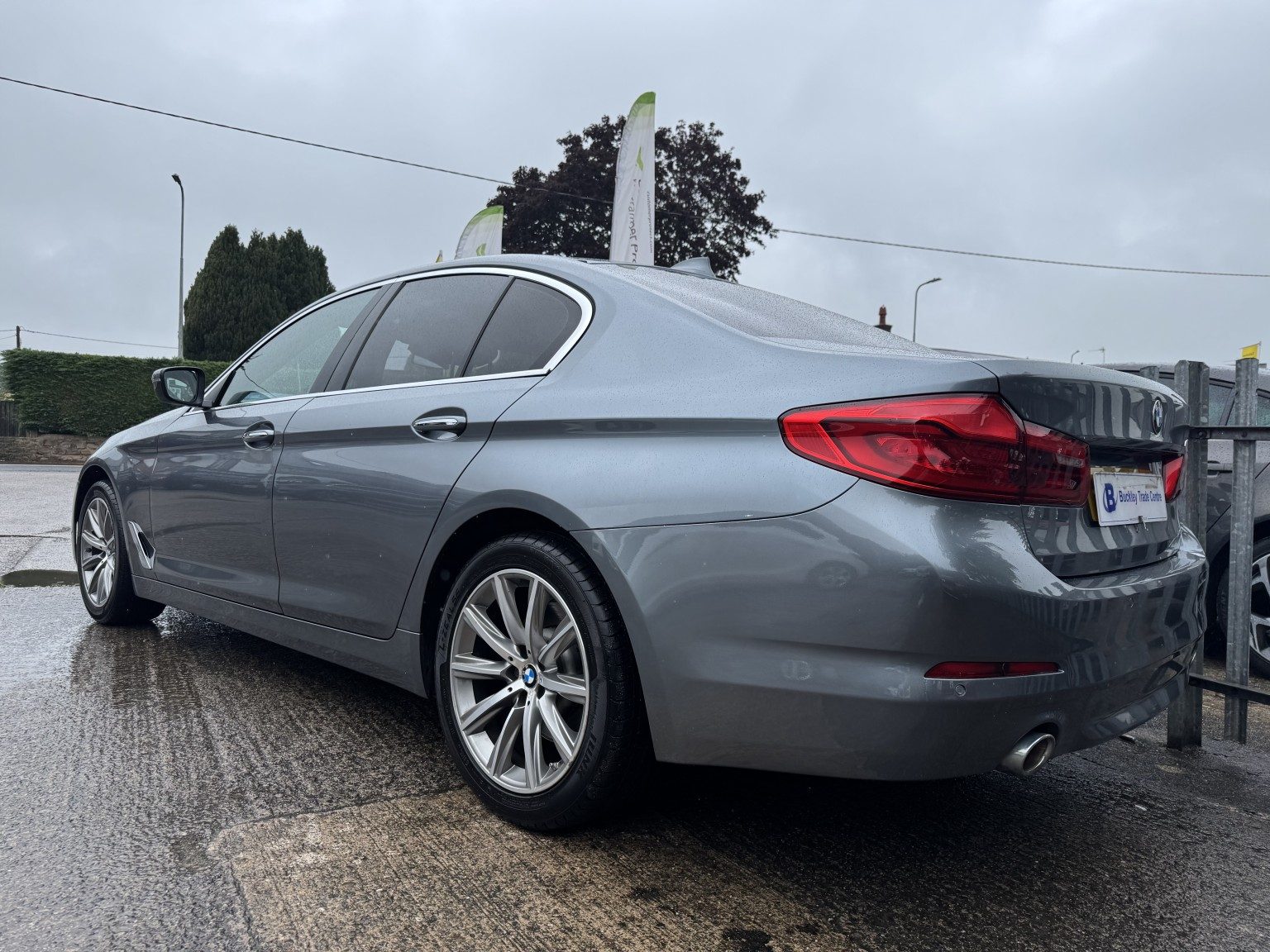Bmw 5 Series - Image 13
