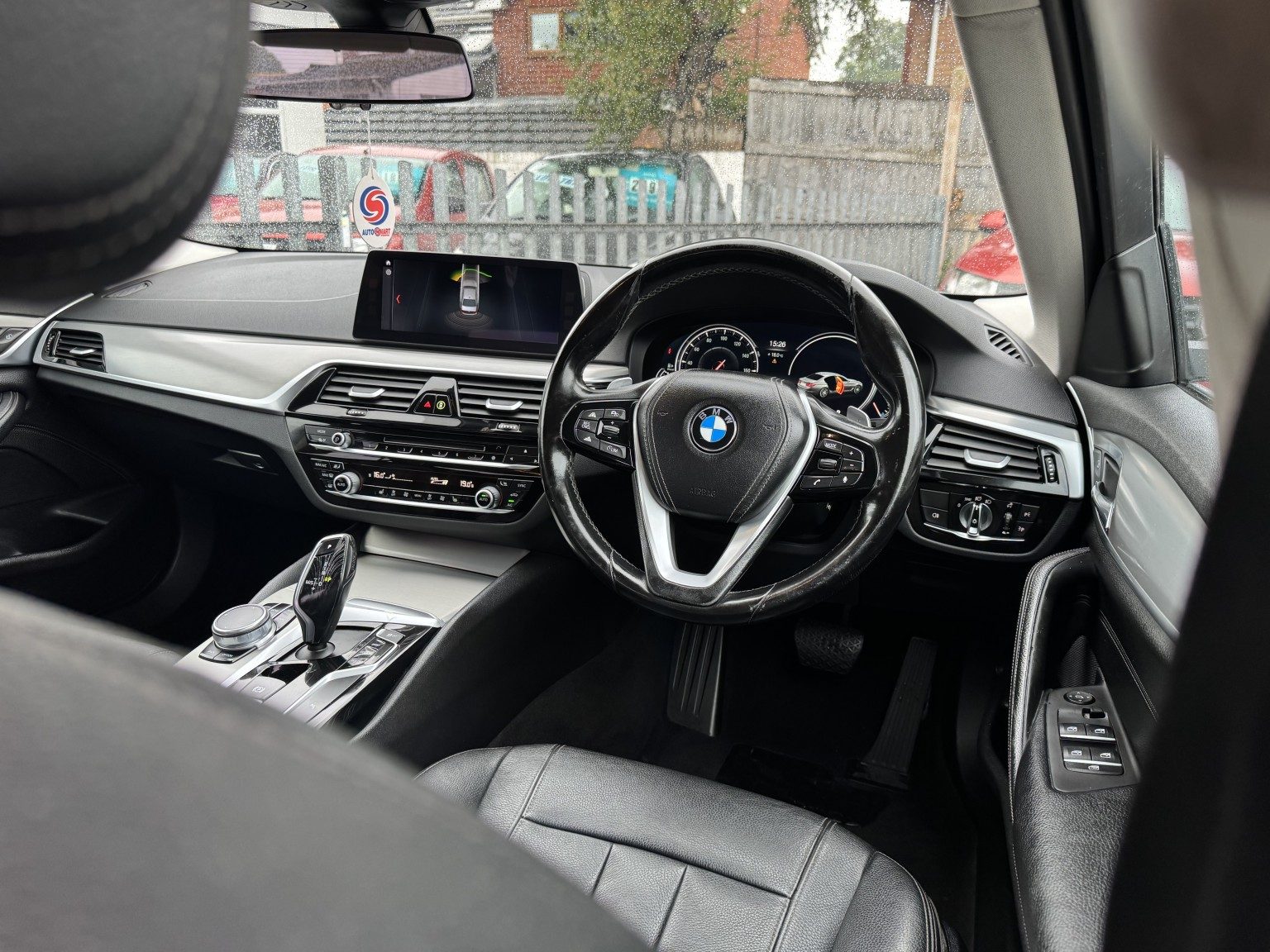 Bmw 5 Series - Image 16