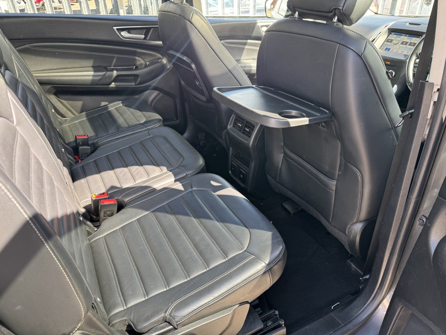 Ford Galaxy - Image 18