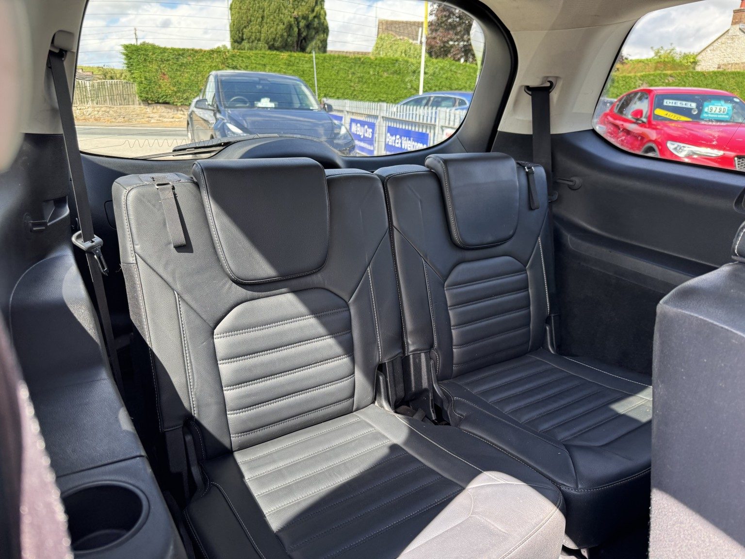 Ford Galaxy - Image 19