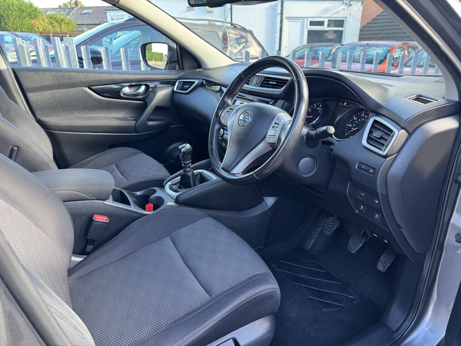 Nissan Qashqai - Image 17