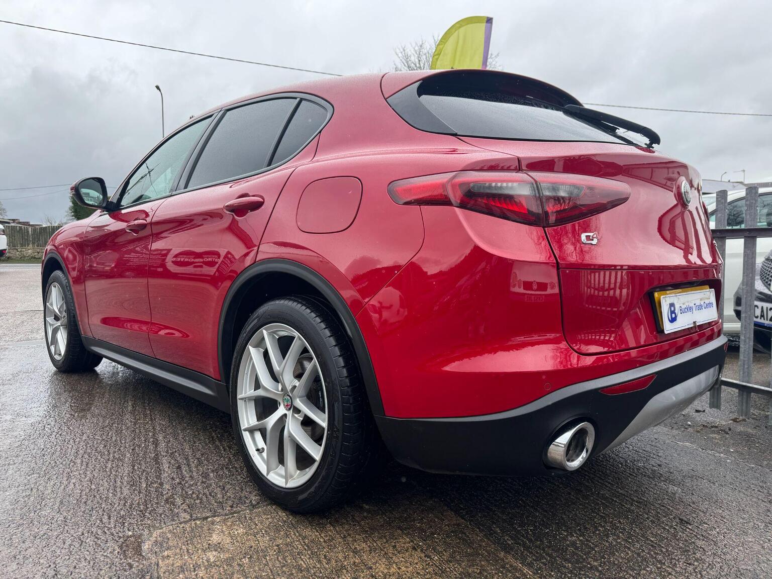 Alfa Romeo Stelvio - Image 13