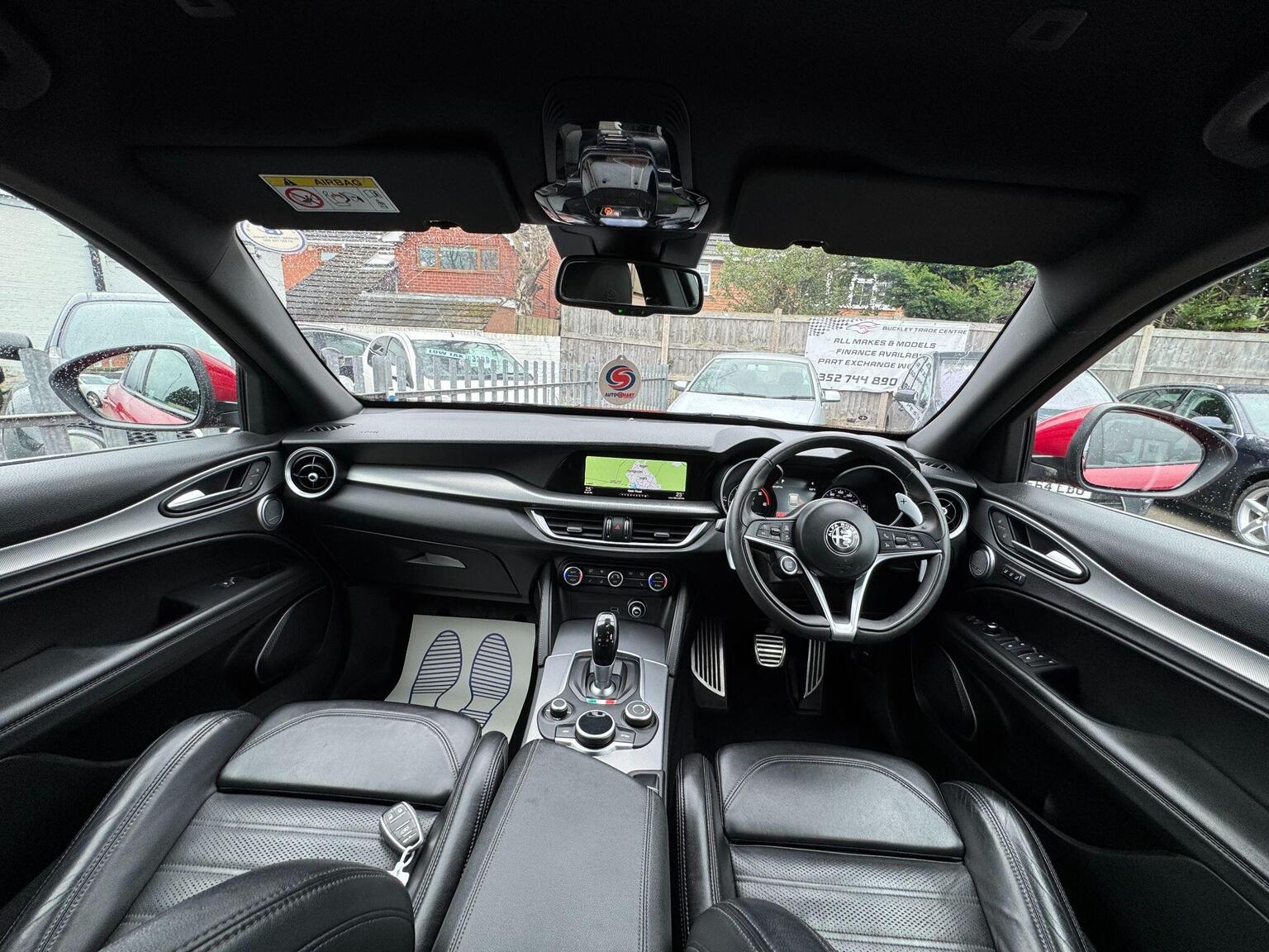 Alfa Romeo Stelvio - Image 15