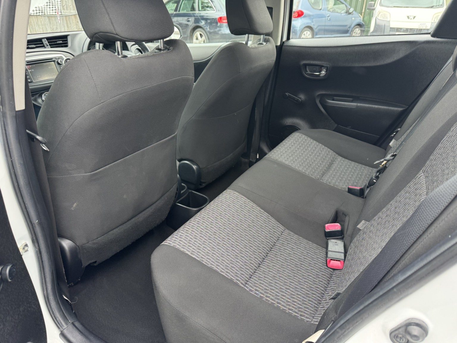 Toyota Yaris - Image 20