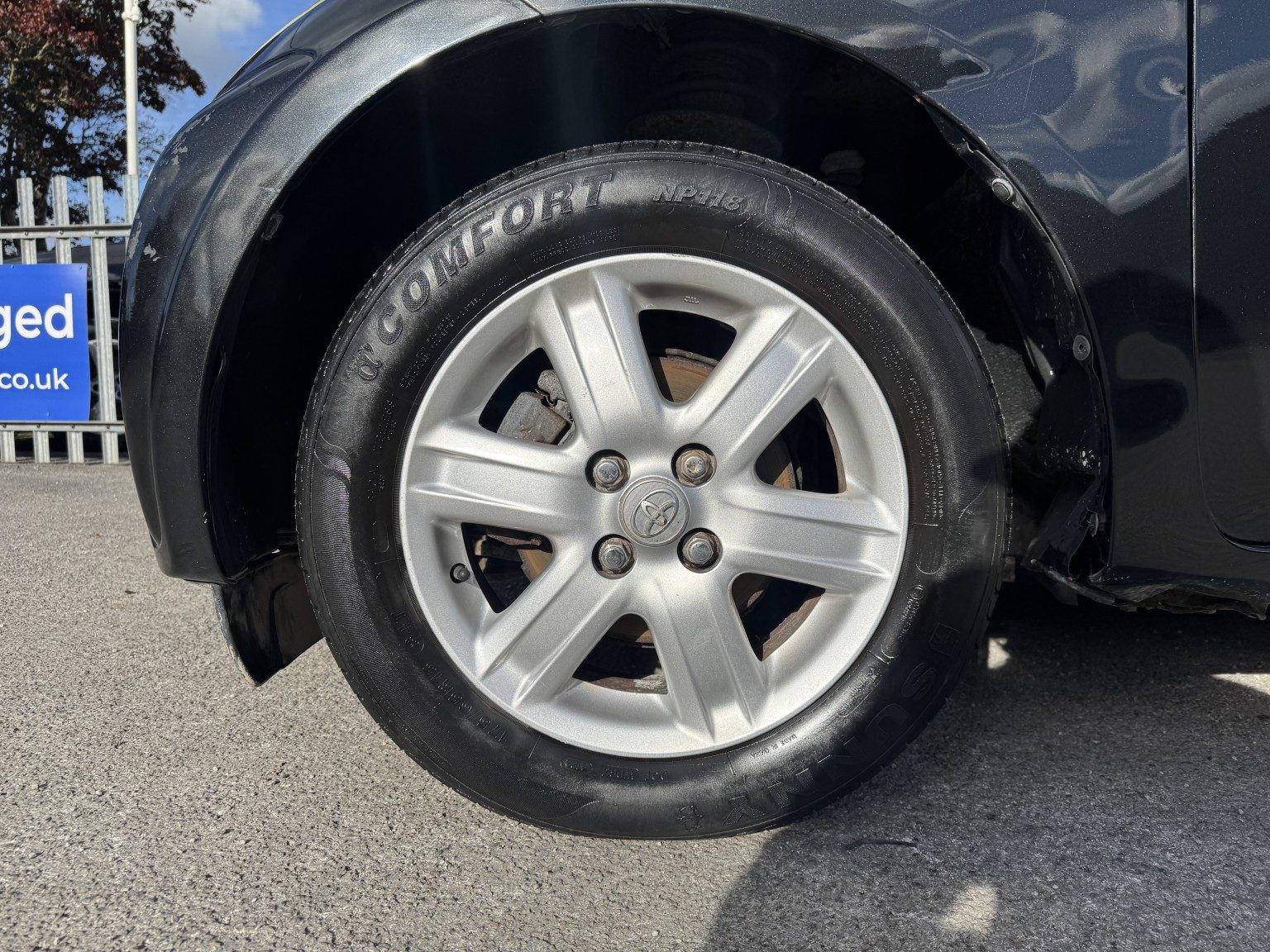 Toyota Iq - Image 12