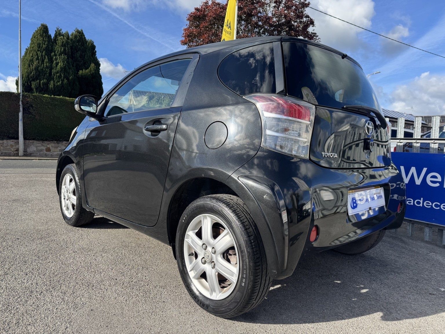 Toyota Iq - Image 13