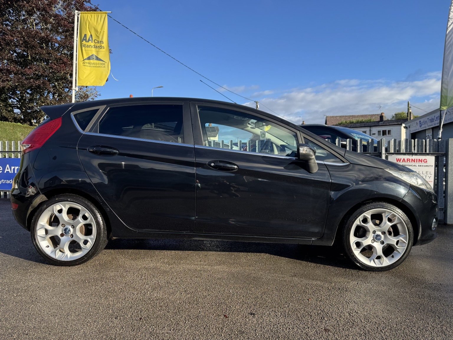 Ford Fiesta - Image 9