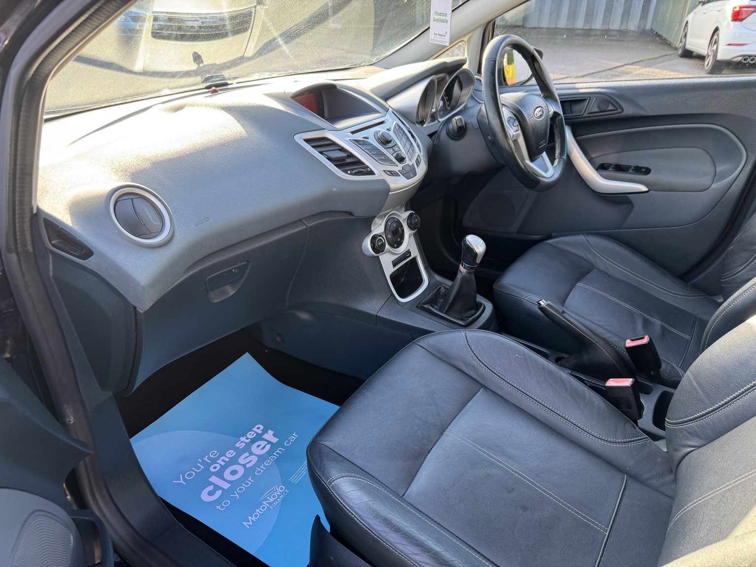 Ford Fiesta - Image 20