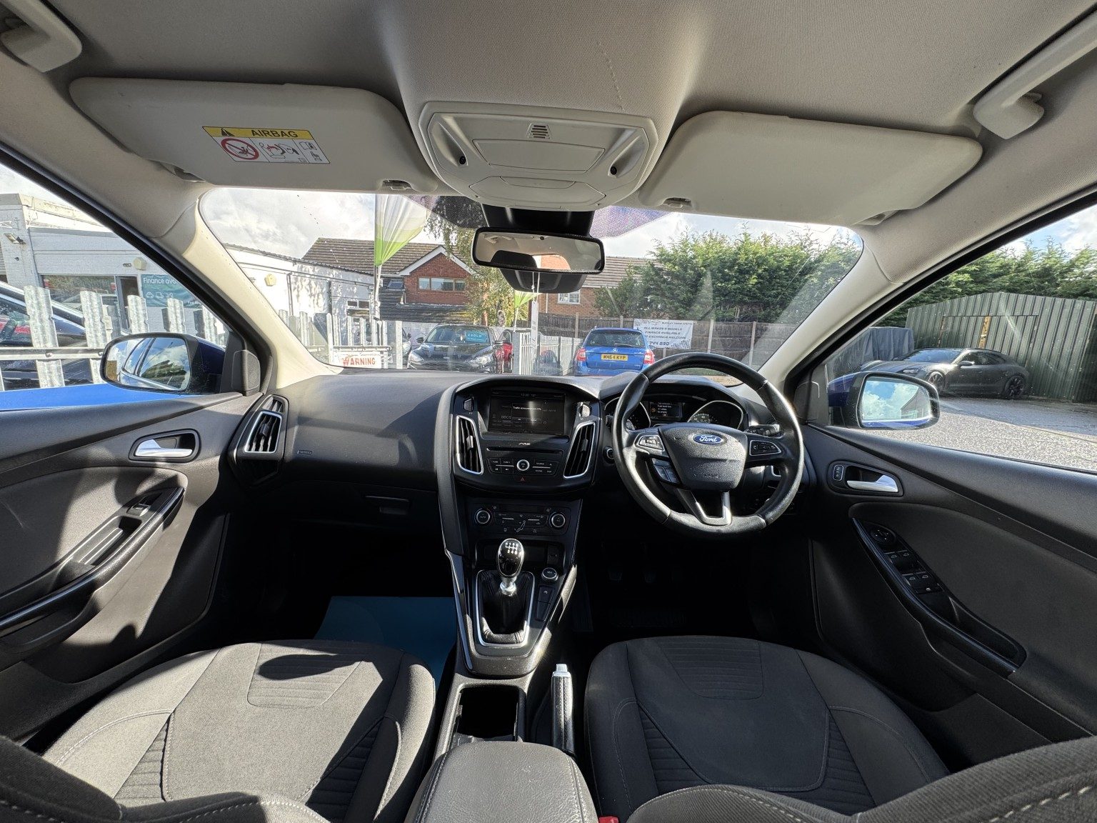 Ford Focus - Image 15