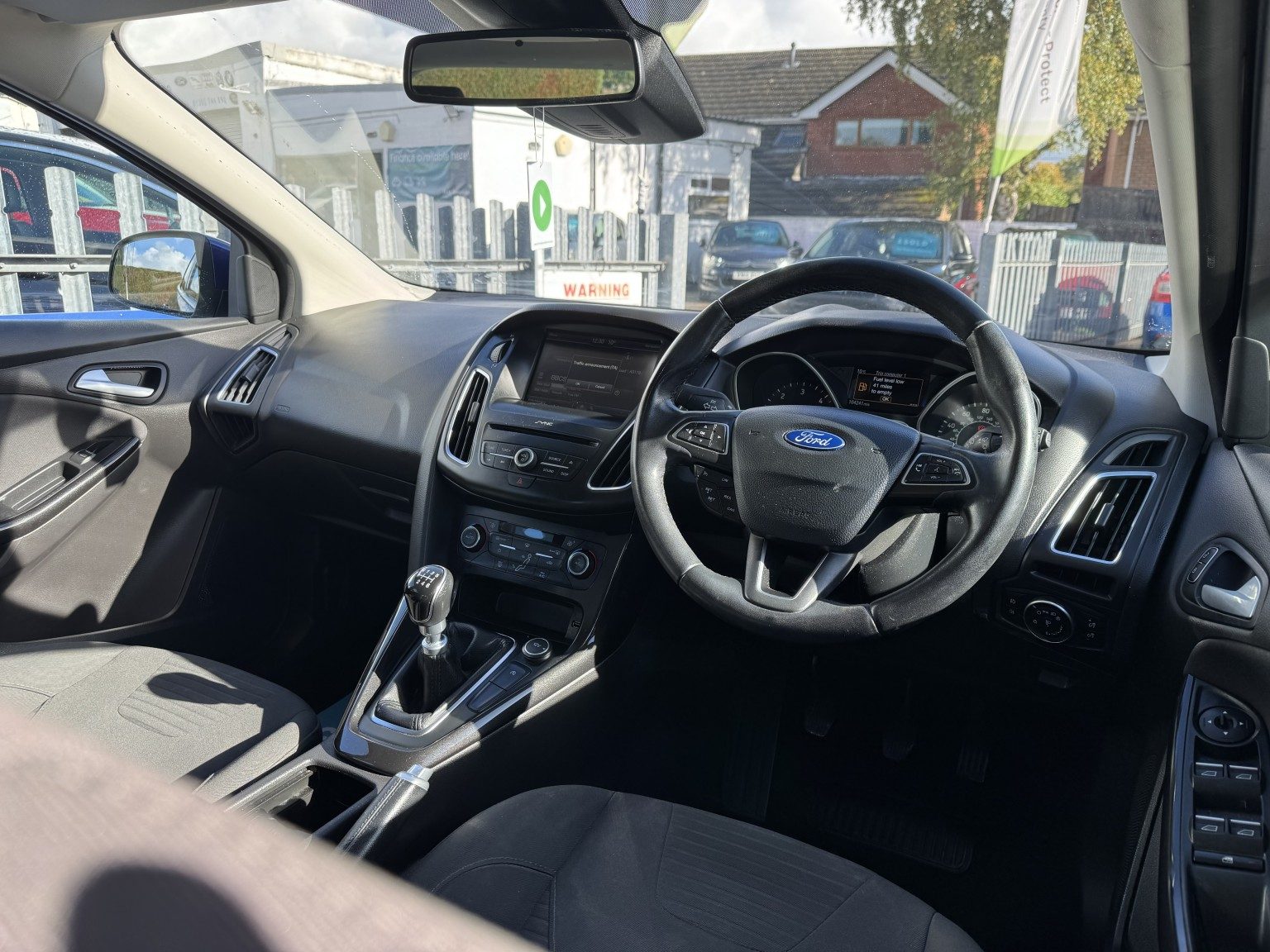 Ford Focus - Image 16