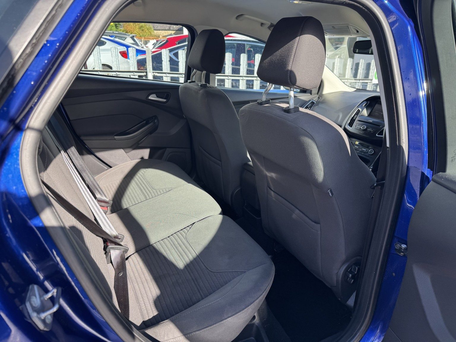 Ford Focus - Image 18