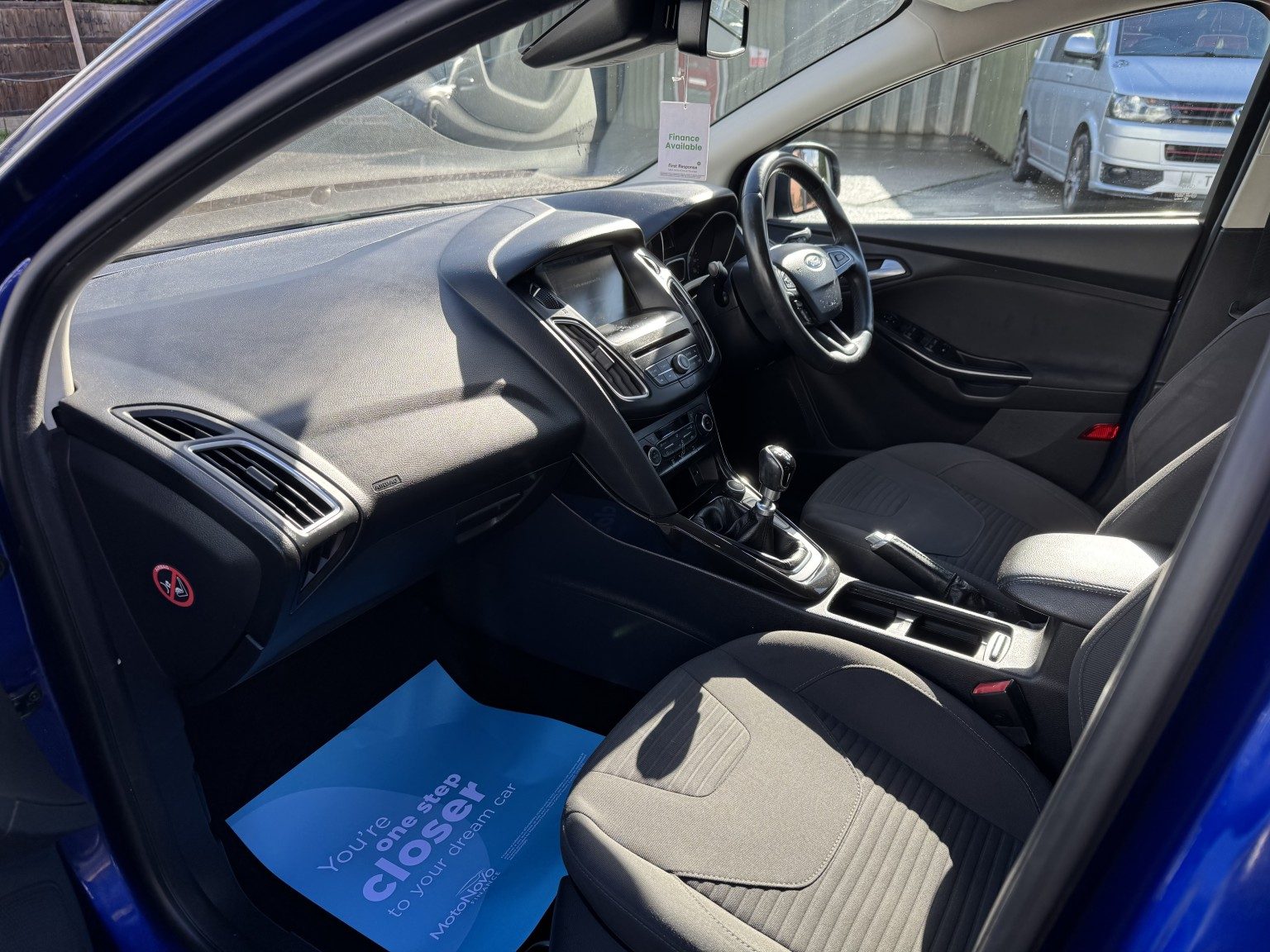 Ford Focus - Image 20