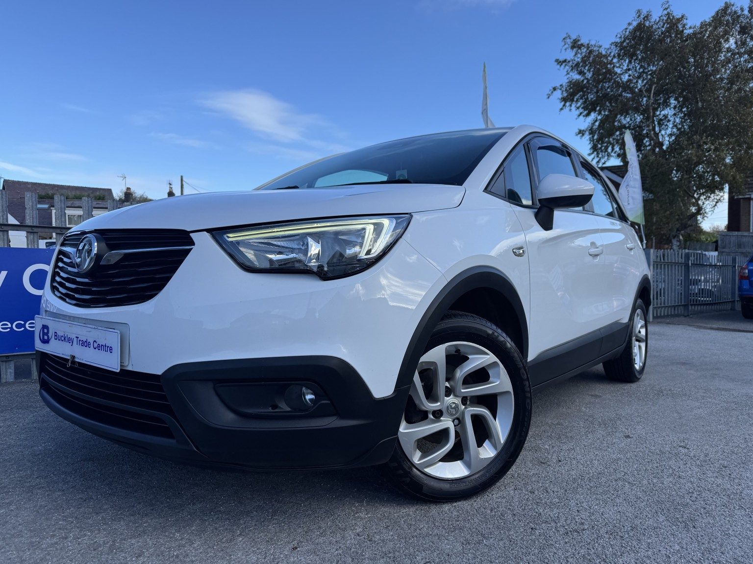 Vauxhall Crossland X - Image 3