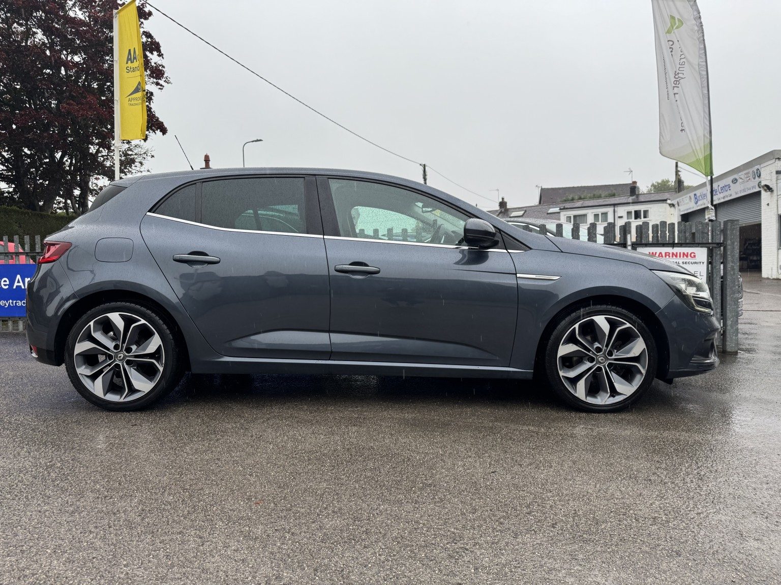 Renault Megane - Image 9