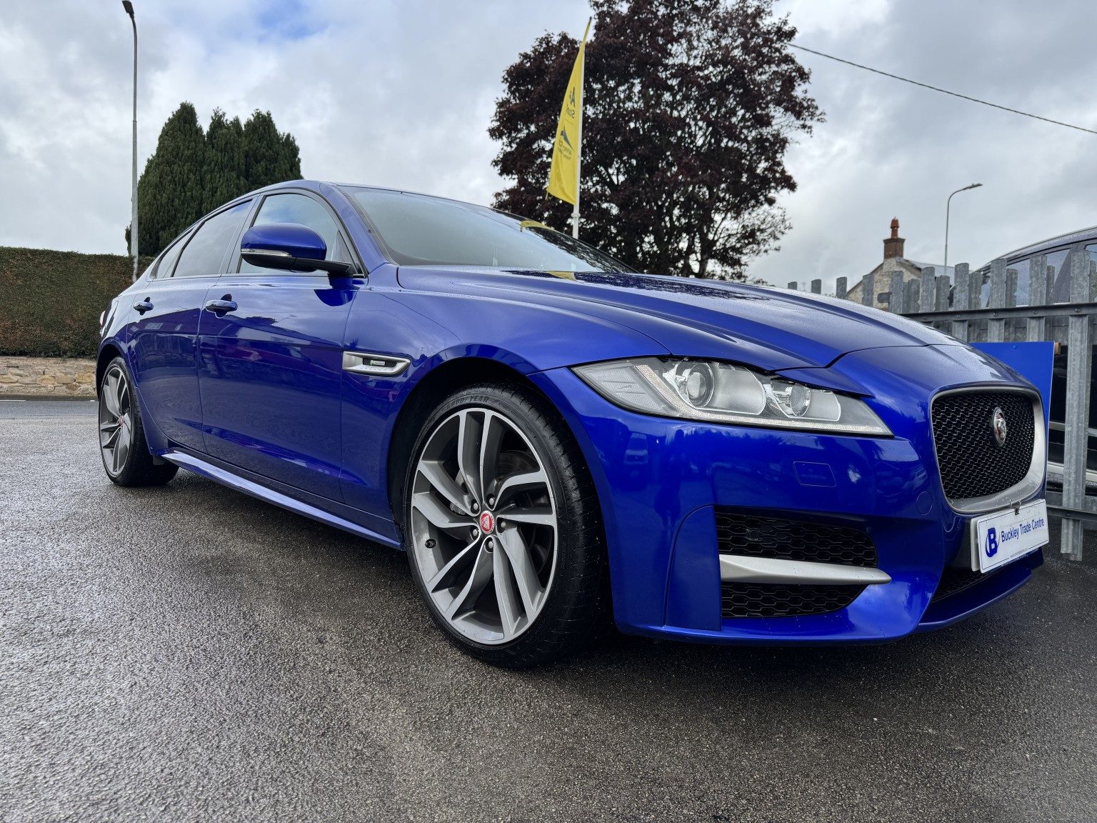 Jaguar Xf - Image 8