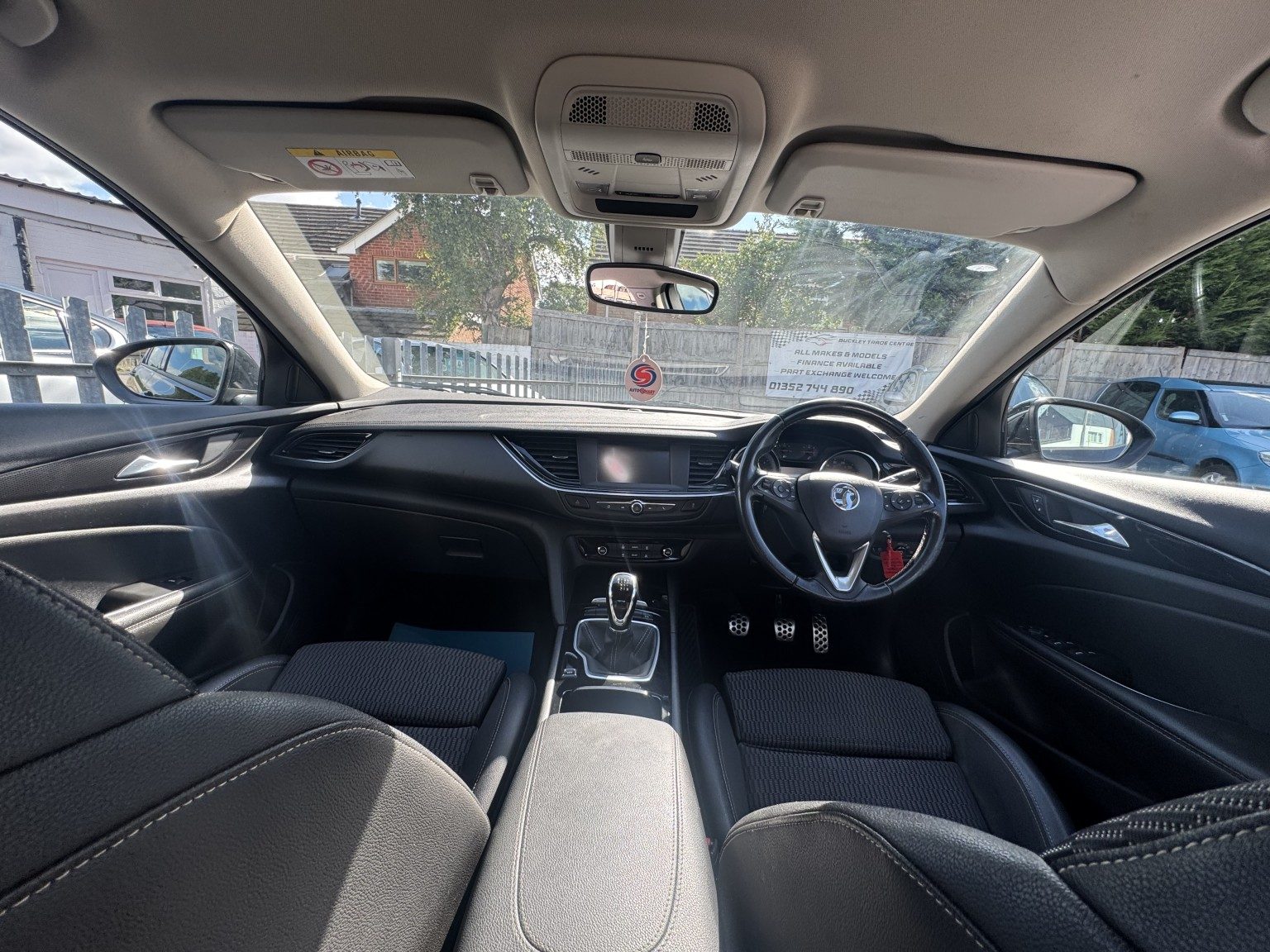 Vauxhall Insignia - Image 15
