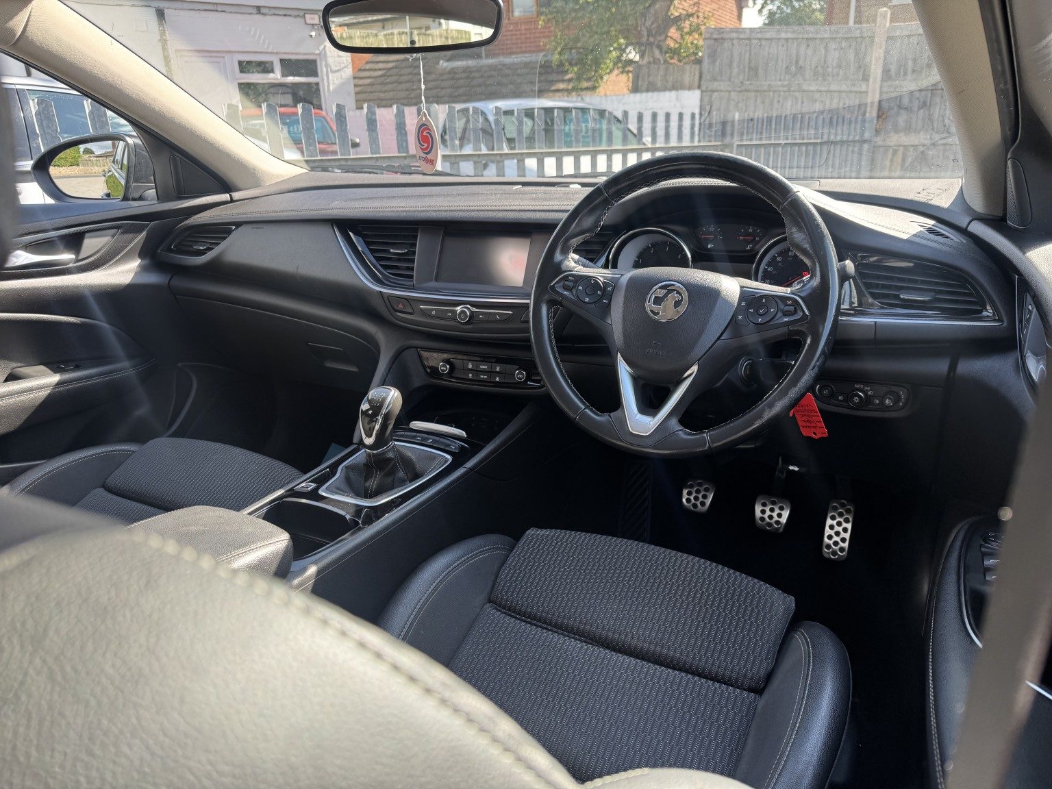 Vauxhall Insignia - Image 16