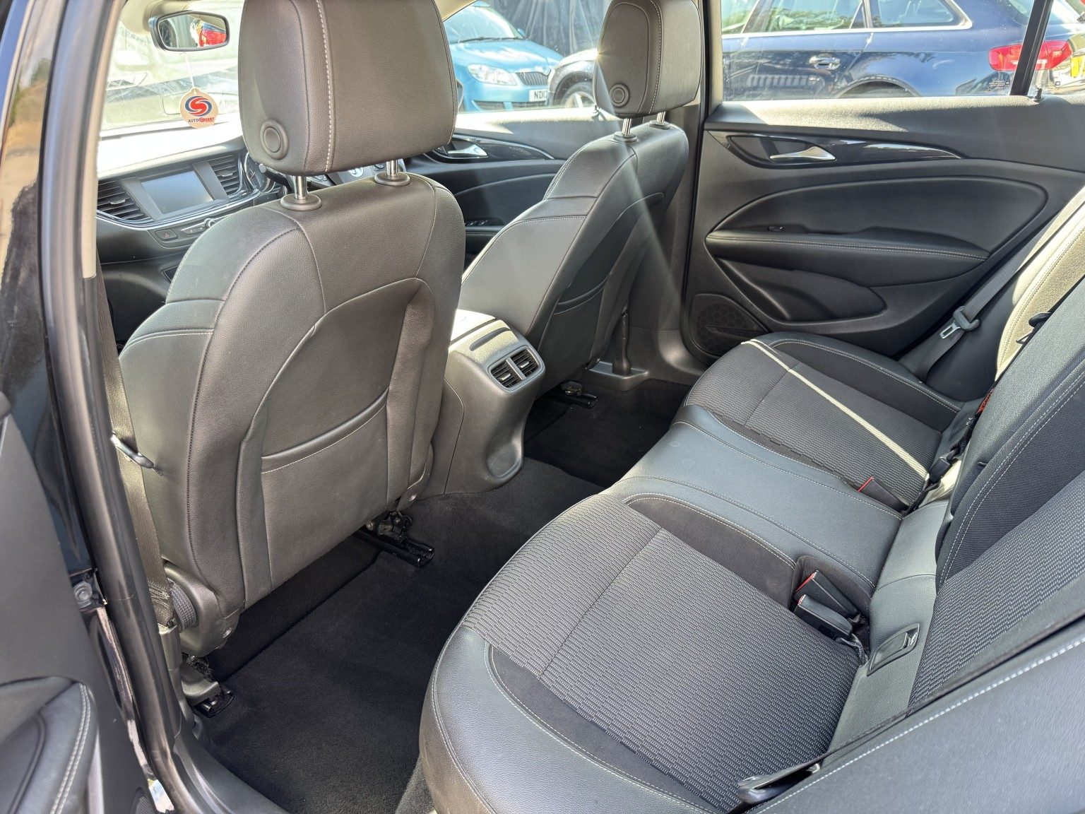 Vauxhall Insignia - Image 20