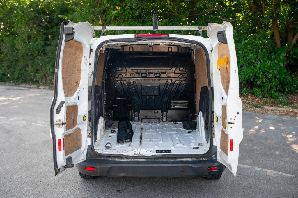 Ford Transit Connect - Image 7