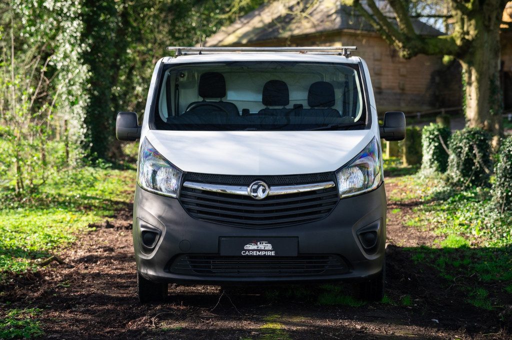 Vauxhall Vivaro - Image 3