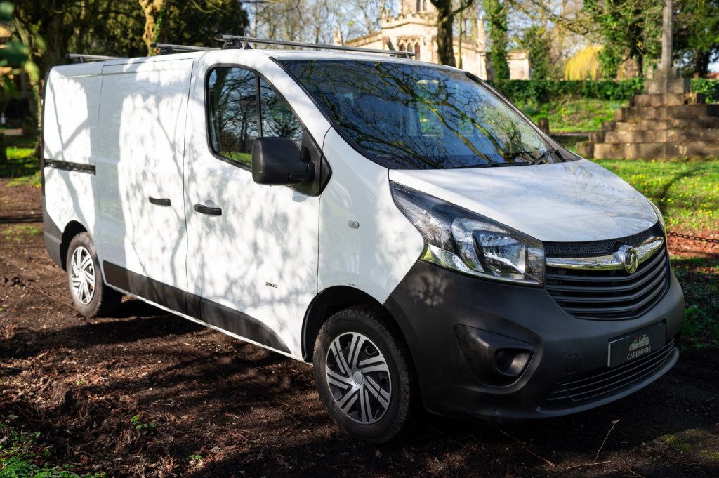 Vauxhall Vivaro - Image 8