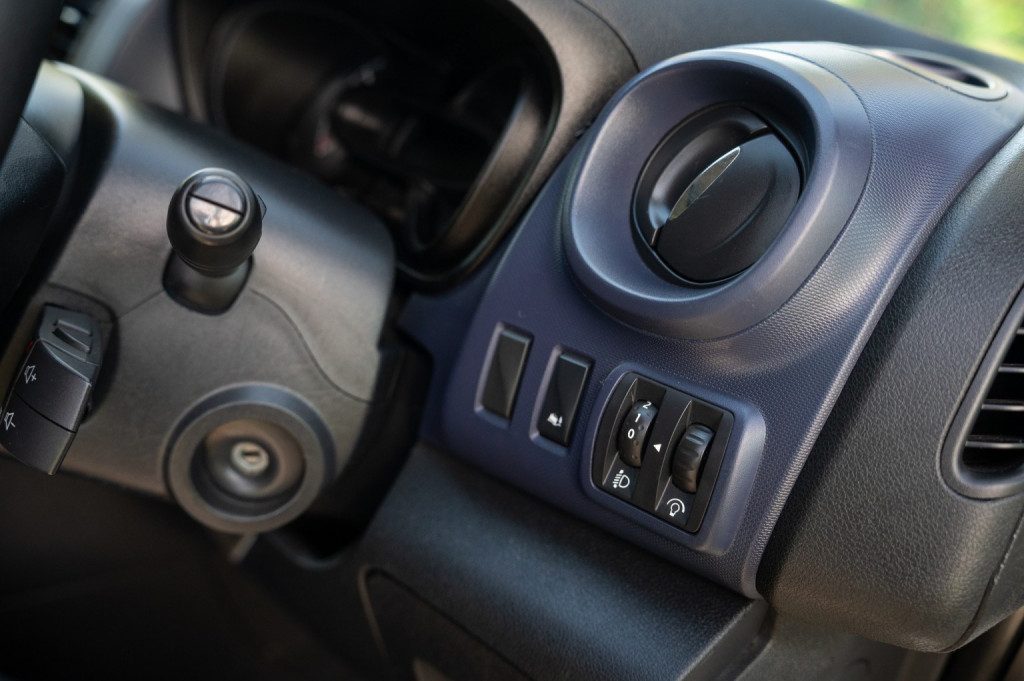 Vauxhall Vivaro - Image 18