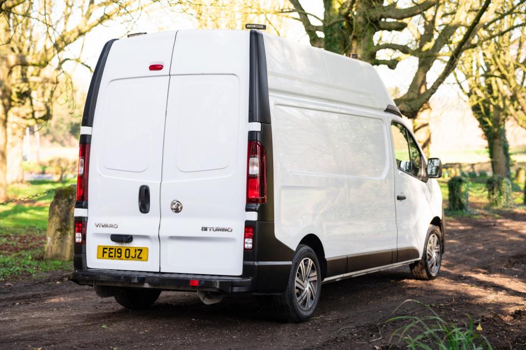 Vauxhall Vivaro - Image 12