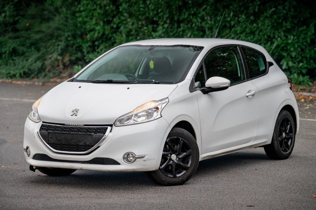 Peugeot 208 - Image 10