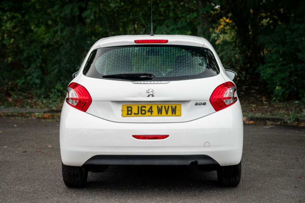 Peugeot 208 - Image 12