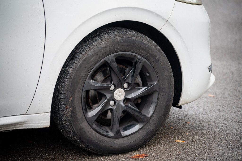 Peugeot 208 - Image 14