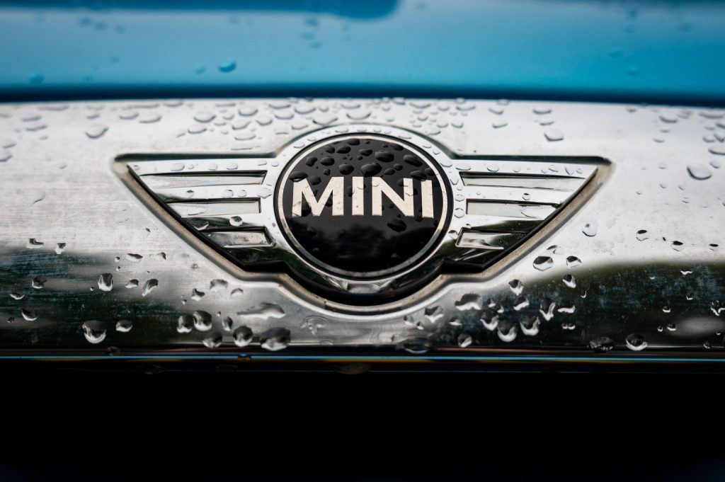 Mini Hatch - Image 11