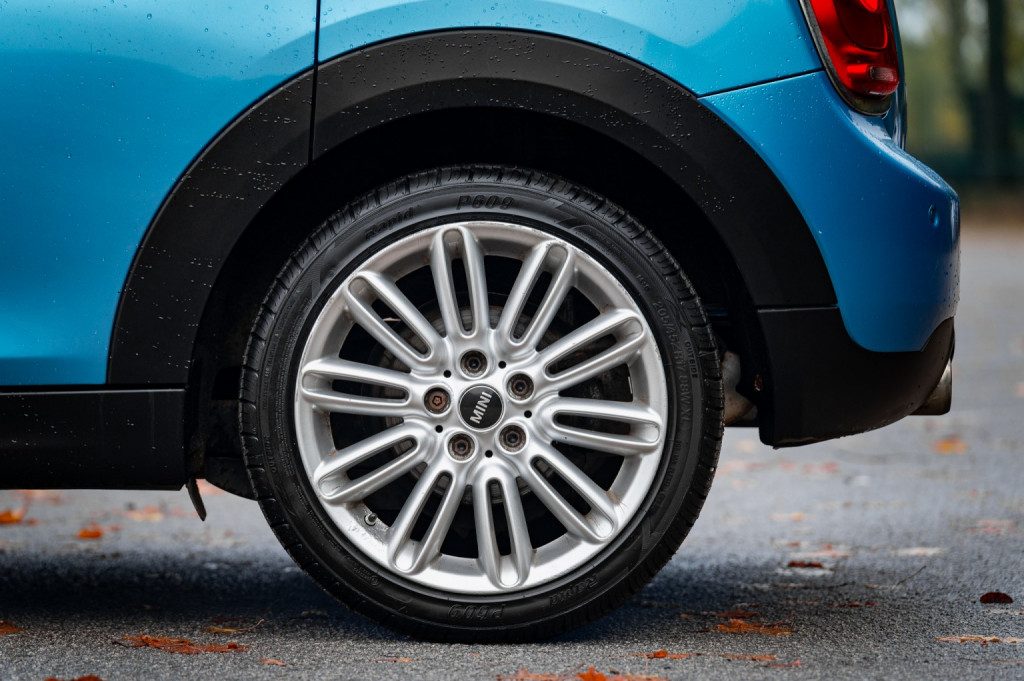 Mini Hatch - Image 12