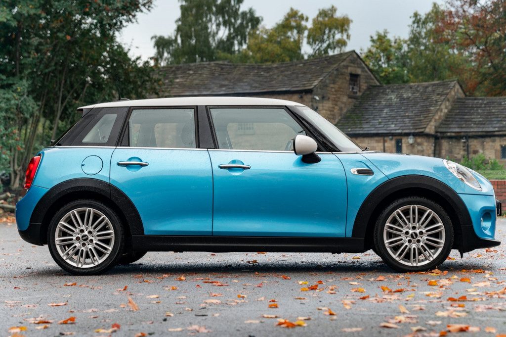 Mini Hatch - Image 18