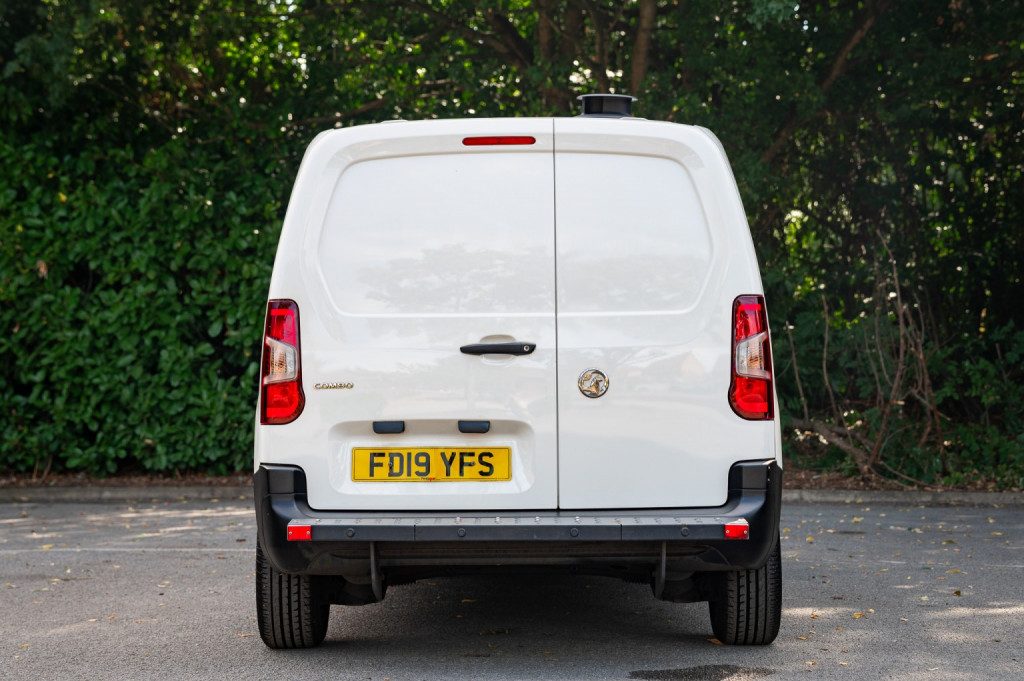 Vauxhall Combo - Image 7