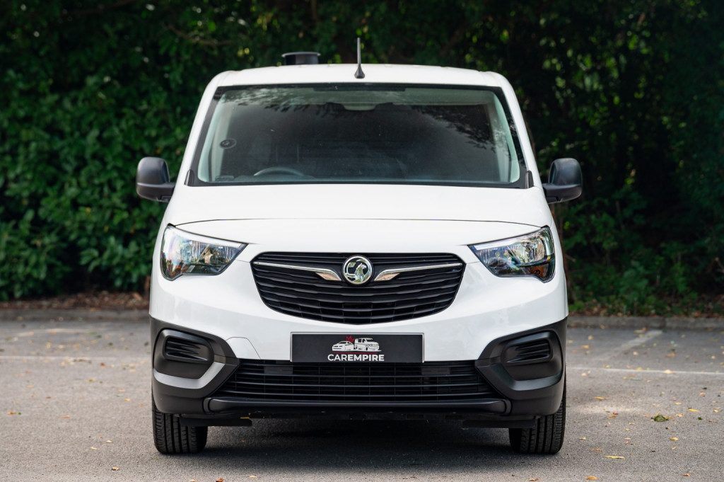 Vauxhall Combo - Image 17
