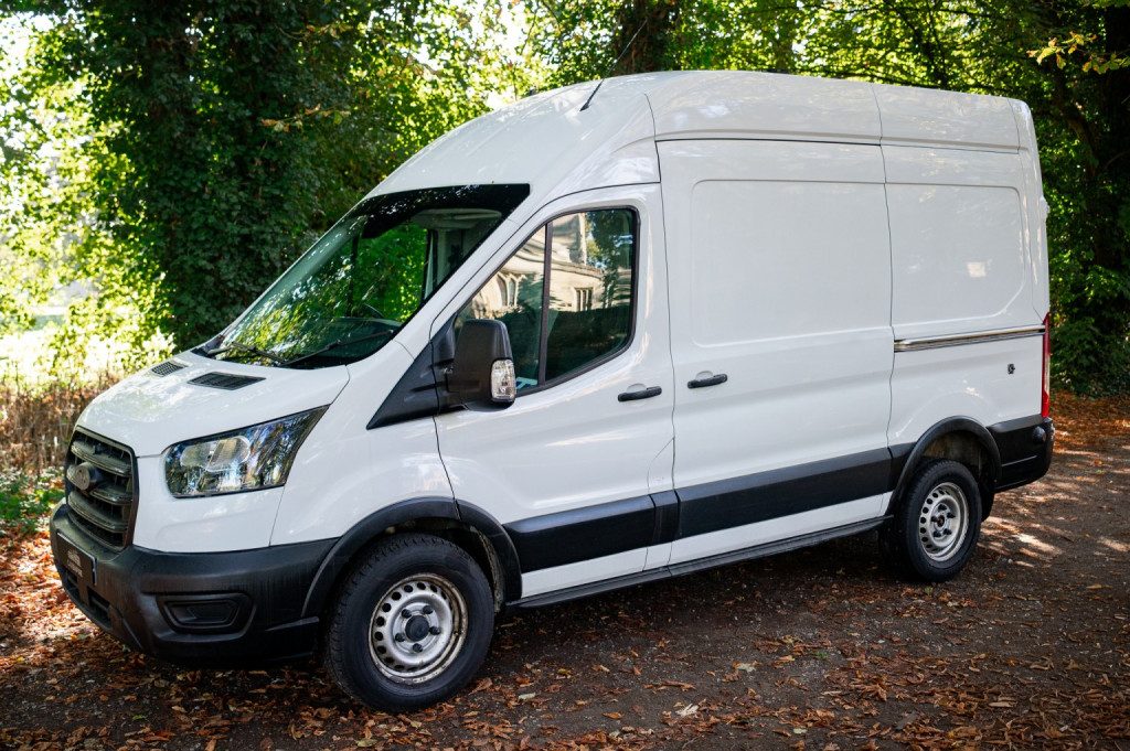 Ford Transit - Image 9