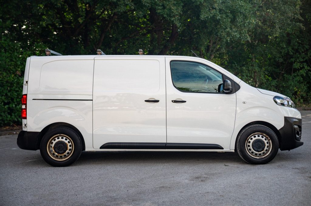 Citroen Dispatch - Image 12