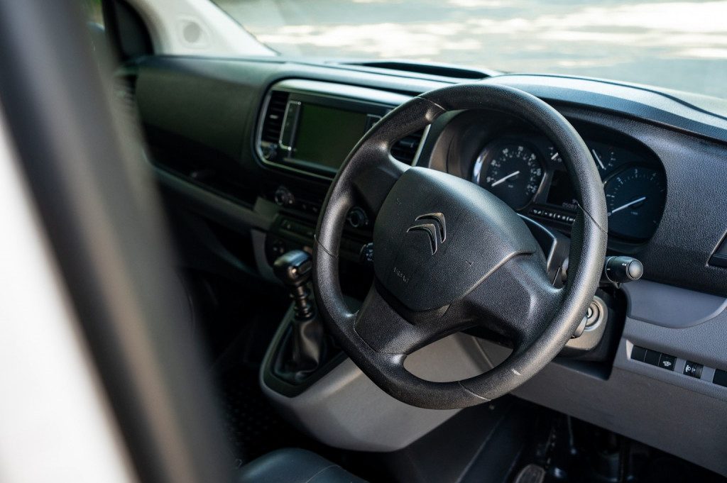 Citroen Dispatch - Image 13