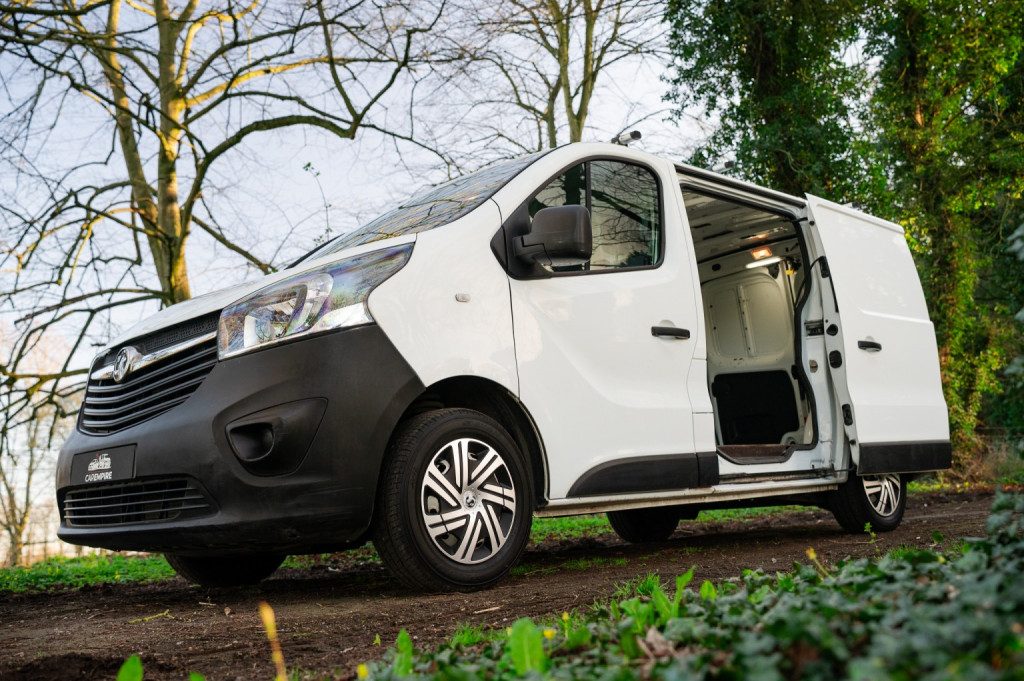 Vauxhall Vivaro - Image 3