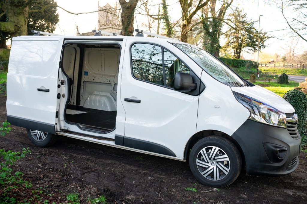Vauxhall Vivaro - Image 16