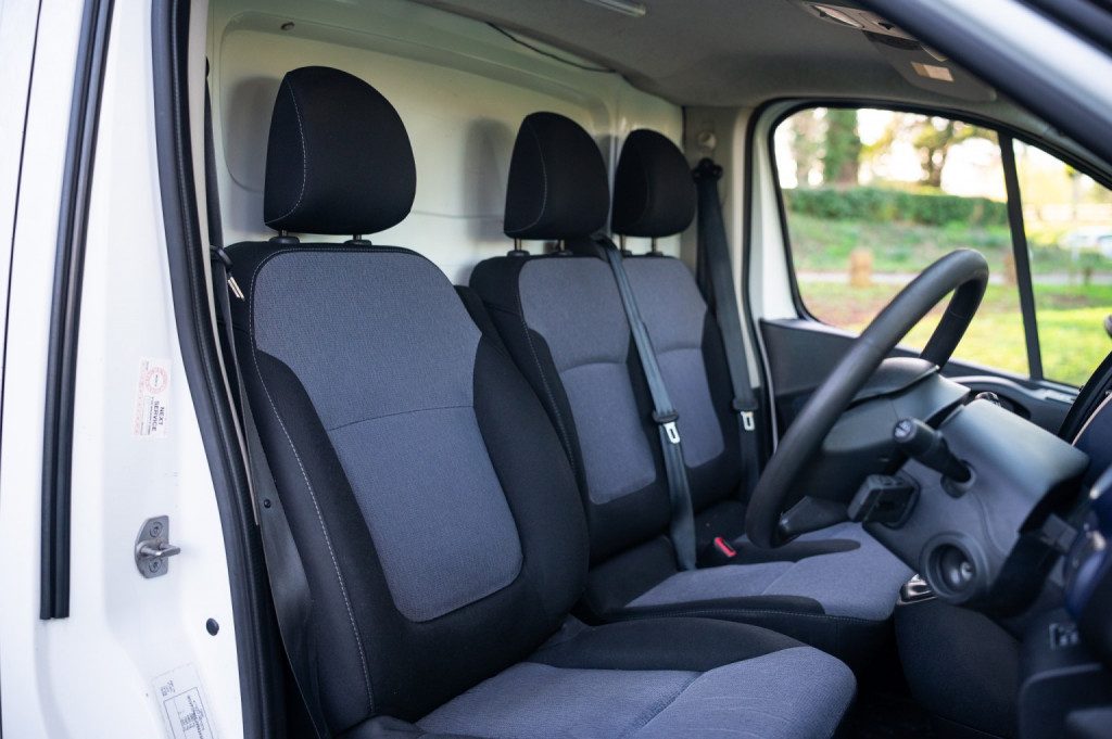 Vauxhall Vivaro - Image 18