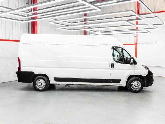 Citroen Relay - Image 19