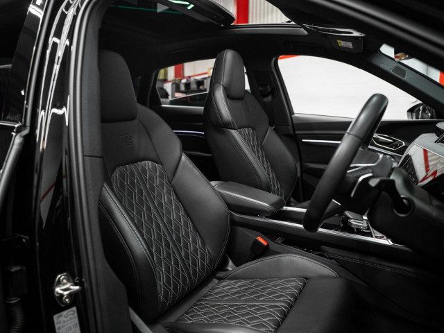 Audi Sq8 E-Tron - Image 9