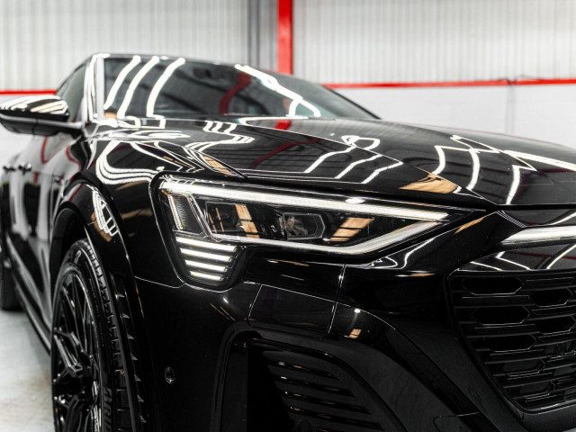 Audi Sq8 E-Tron - Image 12